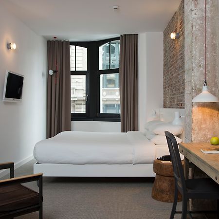 9Hotel Central Brussel Rom bilde