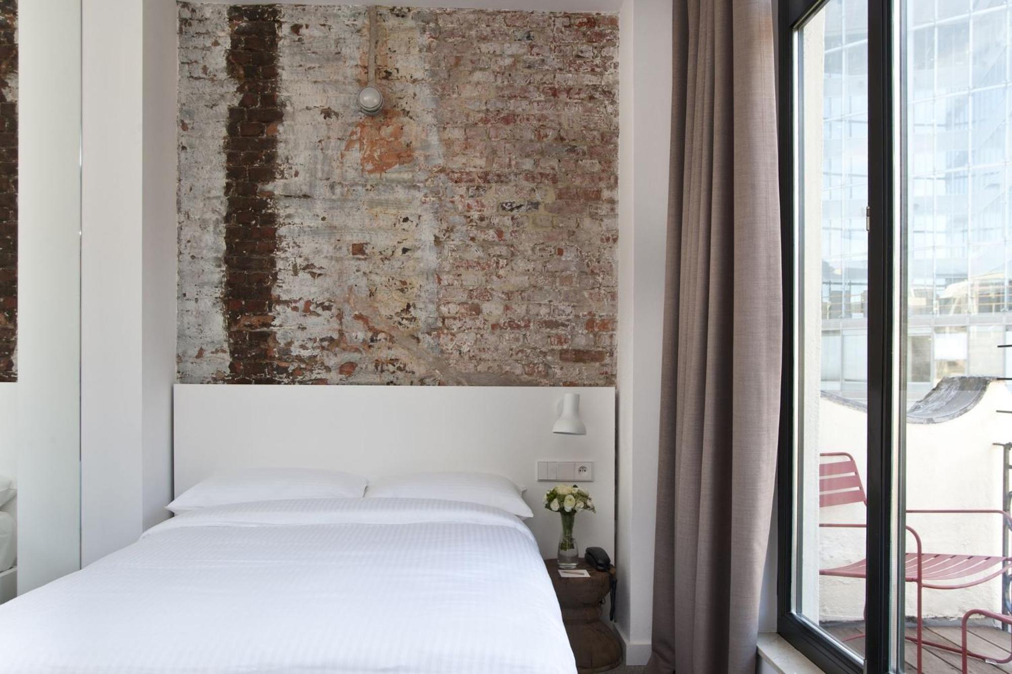 9Hotel Central Brussel Rom bilde